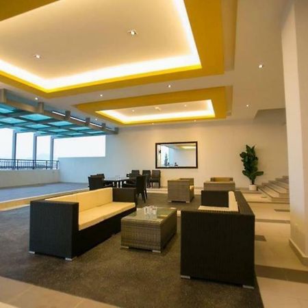 The Majestic Condo ايبوه المظهر الخارجي الصورة