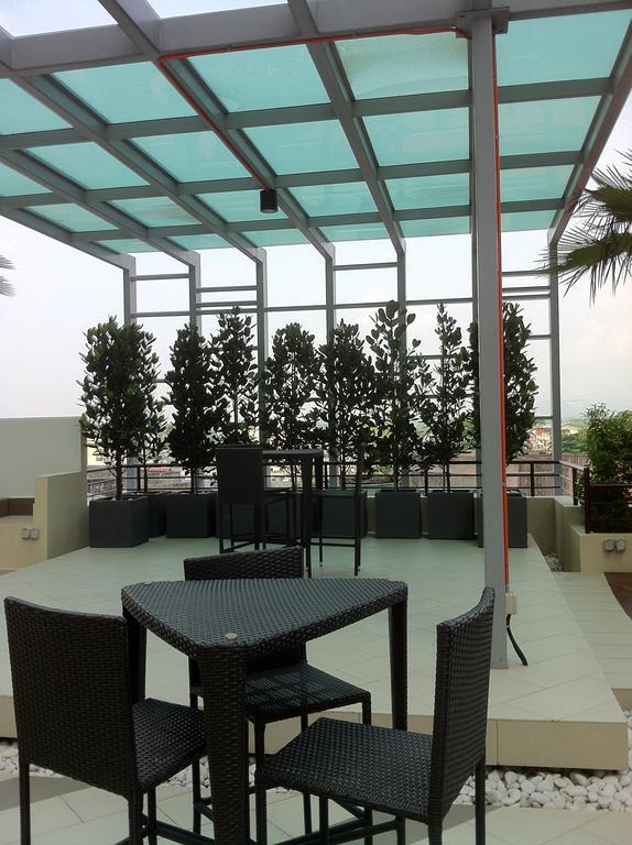 The Majestic Condo ايبوه المظهر الخارجي الصورة